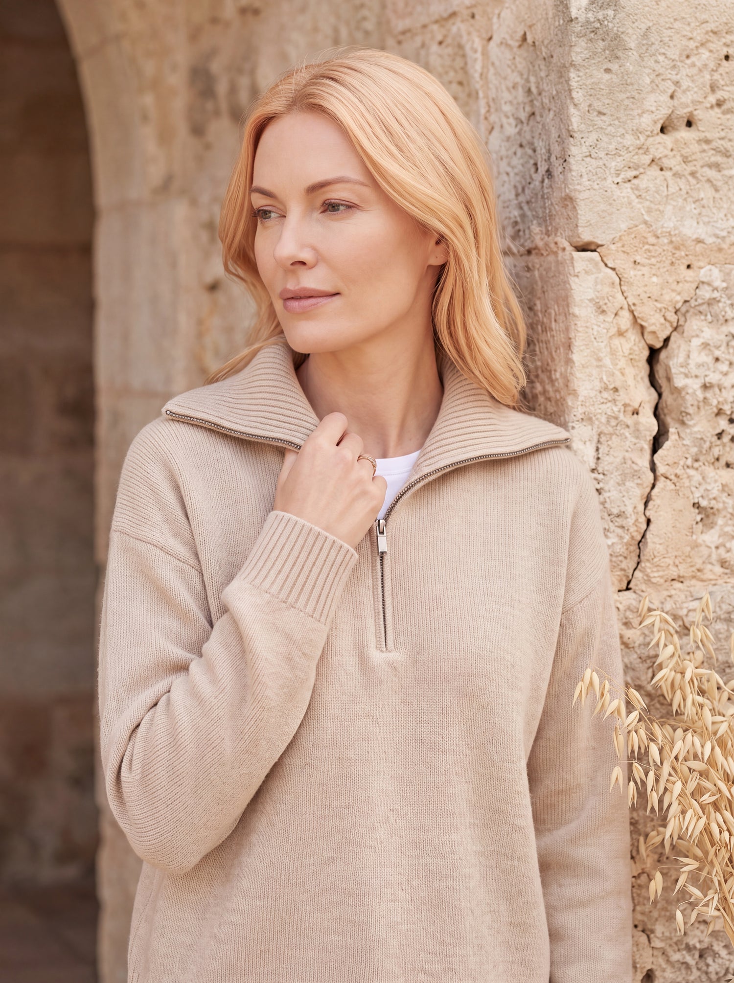 Alashan Undyed Cashmere Quarter-Zip Sweater - Casual Relaxed Collar Knit Top